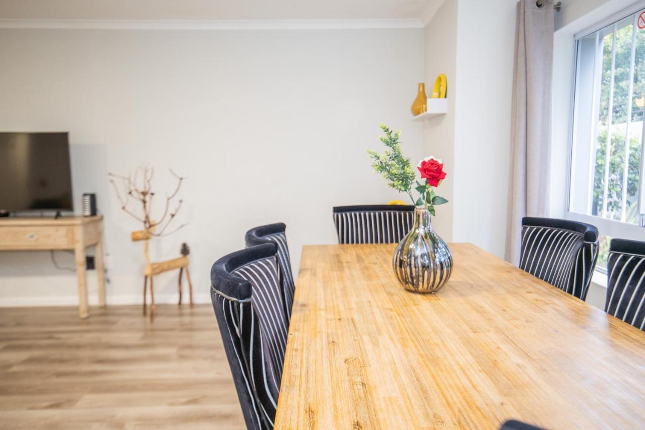 Two Greenpoint Mews Plettenberg Bay Exterior foto